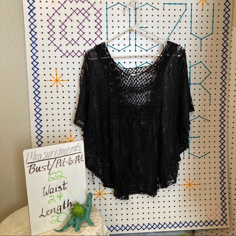 FORVER 21 mesh/lace top, size 1X